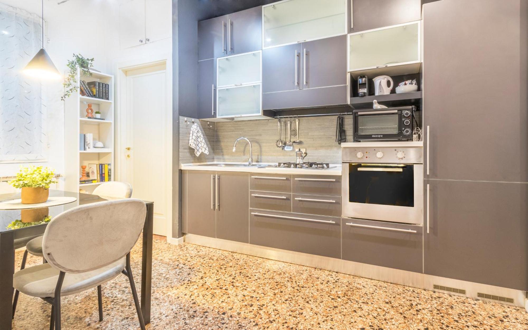 A 2 Passi Da Piazza Grande Apartment Модена Екстериор снимка