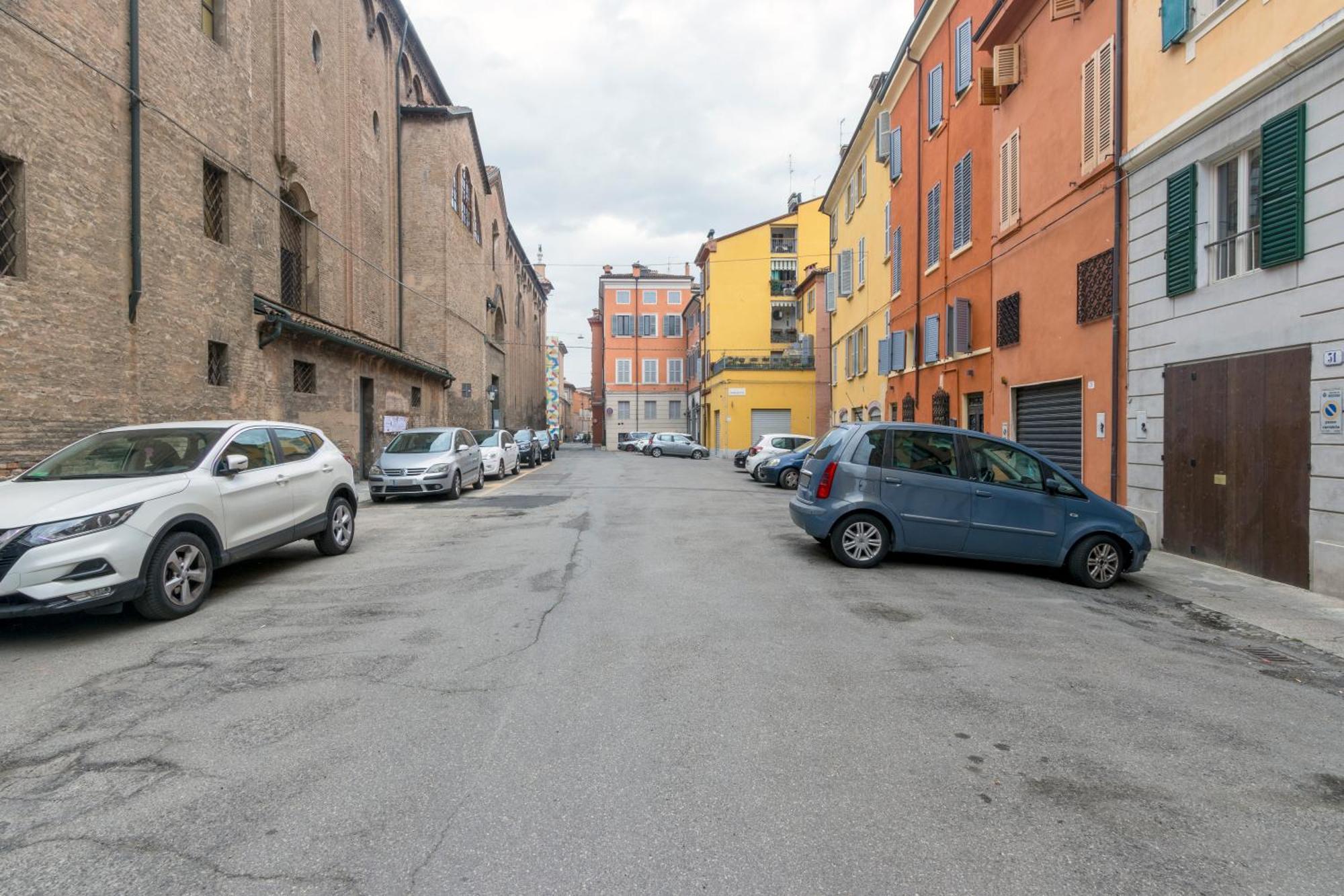 A 2 Passi Da Piazza Grande Apartment Модена Екстериор снимка